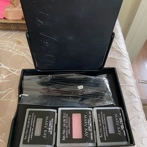 Mary Kay set, new